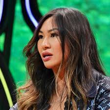 Hoki138 Lucy Guo: The Youngest Self‑Made Female Billionaire in Tech — and What Her Story Signals for the Future of Women in AI